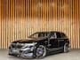 BMW 5-Serie Touring 550e xDrive 490PK M-Sport | BOWER AND WILKINS | 4 WIELBESTURING | PANO | HEAD-UP | STOELVENTILATIE |