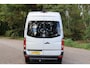 Volkswagen Crafter 32 2.0 TDI L2H2 DC 2016 | Trekhaak | Airco | Navigatie | Cruise Control | Achteruitrij Camera | Stuurwiel Multifunctioneel | Dubbele Schuifdeur | Stoelverwarming | Boekjes | 2 Sleutels | Nationale Autopas NAP