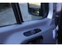 Volkswagen Crafter 32 2.0 TDI L2H2 DC 2016 | Trekhaak | Airco | Navigatie | Cruise Control | Achteruitrij Camera | Stuurwiel Multifunctioneel | Dubbele Schuifdeur | Stoelverwarming | Boekjes | 2 Sleutels | Nationale Autopas NAP