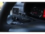 Volkswagen Crafter 32 2.0 TDI L2H2 DC 2016 | Trekhaak | Airco | Navigatie | Cruise Control | Achteruitrij Camera | Stuurwiel Multifunctioneel | Dubbele Schuifdeur | Stoelverwarming | Boekjes | 2 Sleutels | Nationale Autopas NAP