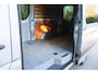 Volkswagen Crafter 32 2.0 TDI L2H2 DC 2016 | Trekhaak | Airco | Navigatie | Cruise Control | Achteruitrij Camera | Stuurwiel Multifunctioneel | Dubbele Schuifdeur | Stoelverwarming | Boekjes | 2 Sleutels | Nationale Autopas NAP