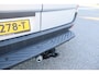 Volkswagen Crafter 32 2.0 TDI L2H2 DC 2016 | Trekhaak | Airco | Navigatie | Cruise Control | Achteruitrij Camera | Stuurwiel Multifunctioneel | Dubbele Schuifdeur | Stoelverwarming | Boekjes | 2 Sleutels | Nationale Autopas NAP