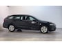 Skoda Octavia Combi 1.0 TSI 110pk Business Edition Navigatie Parkeersensoren App-Connect DAB+