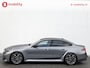 BMW M5 5-serie 'Frozen Grey' M-Drivers Package Origineel NL! Nw.Pr.€172.801,- Akrapovic Keramische Remmen | Carbon package | Trekhaak | Stoelventilatie/Verwarming | Bower/Wilkins