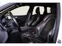 Volvo XC60 T8 Twin Engine AWD R-Design - Luchtvering - Bowers & Wilkins Audio - FULL LED koplampen - Panoramadak - Sensus navigatie - Cruise Control - Sportstoelen - Verwambare voorstoelen - Verwarmbaar stuurwiel - BLIS - Trekhaak semi elektrisch inklapbaar - 22' velgen