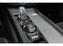 Volvo XC60 T8 Twin Engine AWD R-Design - Luchtvering - Bowers & Wilkins Audio - FULL LED koplampen - Panoramadak - Sensus navigatie - Cruise Control - Sportstoelen - Verwambare voorstoelen - Verwarmbaar stuurwiel - BLIS - Trekhaak semi elektrisch inklapbaar - 22' velgen