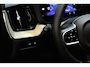 Volvo XC60 T6 350PK AWD Plus Bright | 360 | Trekhaak | Harman Kardon | Stoelverwarming |