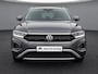 Volkswagen T-Roc 1.0 TSI 110pk Life · Trekhaak · Camera · Dodehoeksensoren · Adaptive Cruise Control · Apple/Android Car Play · Clima ·