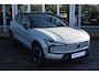 Volvo EX30 Single Motor Extended Range Plus Europa 69 kWh | Warmtepomp | H&K Audio | El. Stoelen | Pilot Assist | Verw. Voorstoelen & stuurwiel |