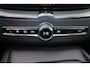 Volvo XC60 T6 Recharge AWD Plus Dark - Panorama/schuifdak - Intellisafe Assist/Surround - Harman Kardon Audio - Parkeercamera achter - Verwarmde voorstoelen & stuur - Parkeersensoren voor & achter - Elektr. bedienb. voorstoelen met geheugen - Head-up Display - Draadloze tel. lader - 19' LMV