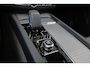 Volvo XC60 T6 Recharge AWD Plus Dark - Panorama/schuifdak - Intellisafe Assist/Surround - Harman Kardon Audio - Parkeercamera achter - Verwarmde voorstoelen & stuur - Parkeersensoren voor & achter - Elektr. bedienb. voorstoelen met geheugen - Head-up Display - Draadloze tel. lader - 19' LMV