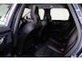 Volvo XC60 T6 Recharge AWD Plus Dark - Panorama/schuifdak - Intellisafe Assist/Surround - Harman Kardon Audio - Parkeercamera achter - Verwarmde voorstoelen & stuur - Parkeersensoren voor & achter - Elektr. bedienb. voorstoelen met geheugen - Head-up Display - Draadloze tel. lader - 19' LMV