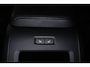 Volvo XC60 T6 Recharge AWD Plus Dark - Panorama/schuifdak - Intellisafe Assist/Surround - Harman Kardon Audio - Parkeercamera achter - Verwarmde voorstoelen & stuur - Parkeersensoren voor & achter - Elektr. bedienb. voorstoelen met geheugen - Head-up Display - Draadloze tel. lader - 19' LMV