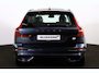 Volvo XC60 T6 Recharge AWD Plus Dark - Panorama/schuifdak - Intellisafe Assist/Surround - Harman Kardon Audio - Parkeercamera achter - Verwarmde voorstoelen & stuur - Parkeersensoren voor & achter - Elektr. bedienb. voorstoelen met geheugen - Head-up Display - Draadloze tel. lader - 19' LMV