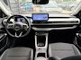 Jeep Avenger Summit 54 kWh 156 PK | ADAPTIEVE CRUISE CONTROL| SFEERVERLICHTING| DODEHOEK DETECTIE| DRAADLOZE TELEFOONLADER| JEEP PERFORMANCE LED| CAMERA + PARKEERSENSOREN| APPLE CARPLAY/ANDROID AUTO| EERSTE EIGENAAR|