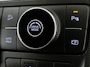 Hyundai Santa Fe 1.6 T-GDI HEV Comfort Smart Sky 7p. | Panoramadak | Leder | Adaptive cruise | Dodehoek detectie | Stoelverwarming | KRELL Sound | Trekhaak | Camera | Park assist | Carplay