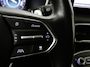 Hyundai Santa Fe 1.6 T-GDI HEV Comfort Smart Sky 7p. | Panoramadak | Leder | Adaptive cruise | Dodehoek detectie | Stoelverwarming | KRELL Sound | Trekhaak | Camera | Park assist | Carplay