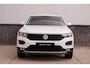 Volkswagen T-Roc 1.5 TSI Sport | LED | Trekhaak | Carplay | Camera | Virtual Cockpit | Blind-Spot | PDC