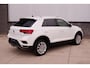 Volkswagen T-Roc 1.5 TSI Sport | LED | Trekhaak | Carplay | Camera | Virtual Cockpit | Blind-Spot | PDC