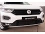Volkswagen T-Roc 1.5 TSI Sport | LED | Trekhaak | Carplay | Camera | Virtual Cockpit | Blind-Spot | PDC