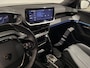 Peugeot e-2008 EV GT 50 kWh | ACC met stop&go | Panorama schuif/kanteldak | Keyless | LED lampen
