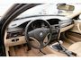 BMW 3-Serie 318i Business Line Style keurige sedan met trekhaak