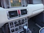 Land Rover Range Rover BWJ 2003 4.4 V8 286 PK Vogue AUTOMAAT / NW APK! TREKHAAK / 2 TONE LEDER / SCHUIF PANODAK / MEMORY STOELEN / STOEL + STUUR VERW. / ACHTERBANK VERW. / PDC / LMV / NAVI / CLIMA / CRUISE