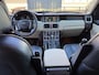 Land Rover Range Rover BWJ 2003 4.4 V8 286 PK Vogue AUTOMAAT / NW APK! TREKHAAK / 2 TONE LEDER / SCHUIF PANODAK / MEMORY STOELEN / STOEL + STUUR VERW. / ACHTERBANK VERW. / PDC / LMV / NAVI / CLIMA / CRUISE
