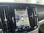 Volvo V90 Cross Country 2.0 T5 Pro | Trekhaak | Bowers & Wilkins | Luchtvering | Massage stoelen | 360° camera | Stoel/stuurverwarming |