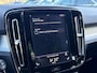 Volvo XC40 1.5 T3 163 PK Momentum Pro Automaat | ADAPTIEVE CRUISE CONTROL| STOELVERWARMING| ELEK. KOFFERKLEP| KEYLESS| NAVIGATIE + APPLE CARPLAY/ANDROID AUTO| PARKEERSENSOREN| LED| DAB| VOORSTOELEN IN HOOGTE VERSTELBAAR|