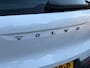 Volvo XC40 1.5 T3 163 PK Momentum Pro Automaat | ADAPTIEVE CRUISE CONTROL| STOELVERWARMING| ELEK. KOFFERKLEP| KEYLESS| NAVIGATIE + APPLE CARPLAY/ANDROID AUTO| PARKEERSENSOREN| LED| DAB| VOORSTOELEN IN HOOGTE VERSTELBAAR|