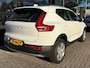 Volvo XC40 1.5 T3 163 PK Momentum Pro Automaat | ADAPTIEVE CRUISE CONTROL| STOELVERWARMING| ELEK. KOFFERKLEP| KEYLESS| NAVIGATIE + APPLE CARPLAY/ANDROID AUTO| PARKEERSENSOREN| LED| DAB| VOORSTOELEN IN HOOGTE VERSTELBAAR|