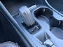 Volvo XC40 1.5 T3 163 PK Momentum Pro Automaat | ADAPTIEVE CRUISE CONTROL| STOELVERWARMING| ELEK. KOFFERKLEP| KEYLESS| NAVIGATIE + APPLE CARPLAY/ANDROID AUTO| PARKEERSENSOREN| LED| DAB| VOORSTOELEN IN HOOGTE VERSTELBAAR|