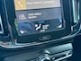 Volvo XC40 1.5 T3 163 PK Momentum Pro Automaat | ADAPTIEVE CRUISE CONTROL| STOELVERWARMING| ELEK. KOFFERKLEP| KEYLESS| NAVIGATIE + APPLE CARPLAY/ANDROID AUTO| PARKEERSENSOREN| LED| DAB| VOORSTOELEN IN HOOGTE VERSTELBAAR|