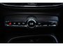 Volvo EX40 Extended Range Black Edition Ultra Europa 82 kWh - IntelliSafe Assist & Surround - 360º Camera - Harman/Kardon audio - Verwarmde voorstoelen, stuur & achterbank - Parkeersensoren voor & achter - Elektr. bedienb. voorstoelen met geheugen links - Draadloze tel. lader - Warmtepomp - 20' LMV