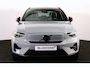 Volvo EX40 Extended Range Black Edition Ultra Europa 82 kWh - IntelliSafe Assist & Surround - 360º Camera - Harman/Kardon audio - Verwarmde voorstoelen, stuur & achterbank - Parkeersensoren voor & achter - Elektr. bedienb. voorstoelen met geheugen links - Draadloze tel. lader - Warmtepomp - 20' LMV