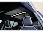 Volvo EX40 Extended Range Black Edition Ultra Europa 82 kWh - IntelliSafe Assist & Surround - 360º Camera - Harman/Kardon audio - Verwarmde voorstoelen, stuur & achterbank - Parkeersensoren voor & achter - Elektr. bedienb. voorstoelen met geheugen links - Draadloze tel. lader - Warmtepomp - 20' LMV