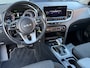 Kia Ceed Sportswagon BWJ 2022 1.0 T-GDi MHEV 120 PK DynamicLine AUTOMAAT | NAVI | CAMERA | 2 ZONE CLIMA | BLUETOOTH | DAB+ | FULL LED | PDC | Z.G.A.N ALL SEASON BANDEN | LMV