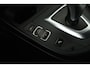 BMW 1-Serie 118i High Executive (STOELVERWARMING, CRUISE CONTROL, NAVIGATIE, PARKEERSENSOREN, DEALER ONDERHOUDEN)