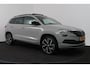 Skoda Karoq 1.5 TSI ACT Sportline Business (PANORAMADAK, TREKHAAK, STOEL/STUUR VERWARMING, CAMERA)
