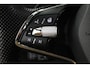 Skoda Karoq 1.5 TSI ACT Sportline Business (PANORAMADAK, TREKHAAK, STOEL/STUUR VERWARMING, CAMERA)