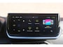 Peugeot 2008 1.2 Hybrid 145pk e-DSC6 Allure - Adaptive cruise - Achteruitrijcamera - Apple CarPlay - Climate control - Parkeersensoren achter - Dodehoek detectie