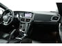 Volvo V40 2.0 D4 R-Design / Bi-Xenon / Navi / Cruisecontrol / Cam