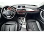 BMW 3-Serie Touring 320i High Executive (NAVIGATIE, CRUISE CONTROL, PARKEERSENSOREN)