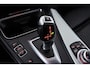 BMW 3-Serie Touring 320i High Executive (NAVIGATIE, CRUISE CONTROL, PARKEERSENSOREN)