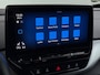 Volkswagen ID.4 First 82kWh 204PK SOH 90% Trekhaak Warmtepomp Lmv 20" Adap.Cruise Stoel+Stuurverwarming Camera Navi Android Auto Apple Carplay Stoelverwarming Privacy Glas Isofix Led Rijstrooksensor 1.000KG Trekgewicht 1e Eigenaar Origineel Nederlandse Auto