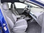Volkswagen ID.4 82kWh 204PK 90%SOH Trekhaak Adap.Cruise Stoelverwarming Apple Carplay Android Auto Navi Ecc Pdc Privacy Glas Led Isofix DAB Bluetooth All Seasonbanden Voorruitverwarming Wifi 1.000KG Trekgewicht 1e Eigenaar Origineel Nederlandse Auto
