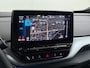 Volkswagen ID.4 82kWh 204PK 90%SOH Trekhaak Adap.Cruise Stoelverwarming Apple Carplay Android Auto Navi Ecc Pdc Privacy Glas Led Isofix DAB Bluetooth All Seasonbanden Voorruitverwarming Wifi 1.000KG Trekgewicht 1e Eigenaar Origineel Nederlandse Auto