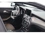 Mercedes-Benz CLA 180 AMG OrangeArt Edition/ 18'' LMV/ Open-Pano-Dak!/ Keyless-GO/ Half-Leder - Alcantara/ Bi-Xenon/ Stoelverw./ PDC V+A/ Zwarte-Hemel/ Sportstuur/ Extra getint glas.