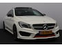 Mercedes-Benz CLA 180 AMG OrangeArt Edition/ 18'' LMV/ Open-Pano-Dak!/ Keyless-GO/ Half-Leder - Alcantara/ Bi-Xenon/ Stoelverw./ PDC V+A/ Zwarte-Hemel/ Sportstuur/ Extra getint glas.